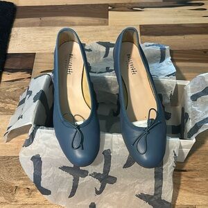 Ballerette Aventino round toe heeled ballet flats in light blue. Like new.